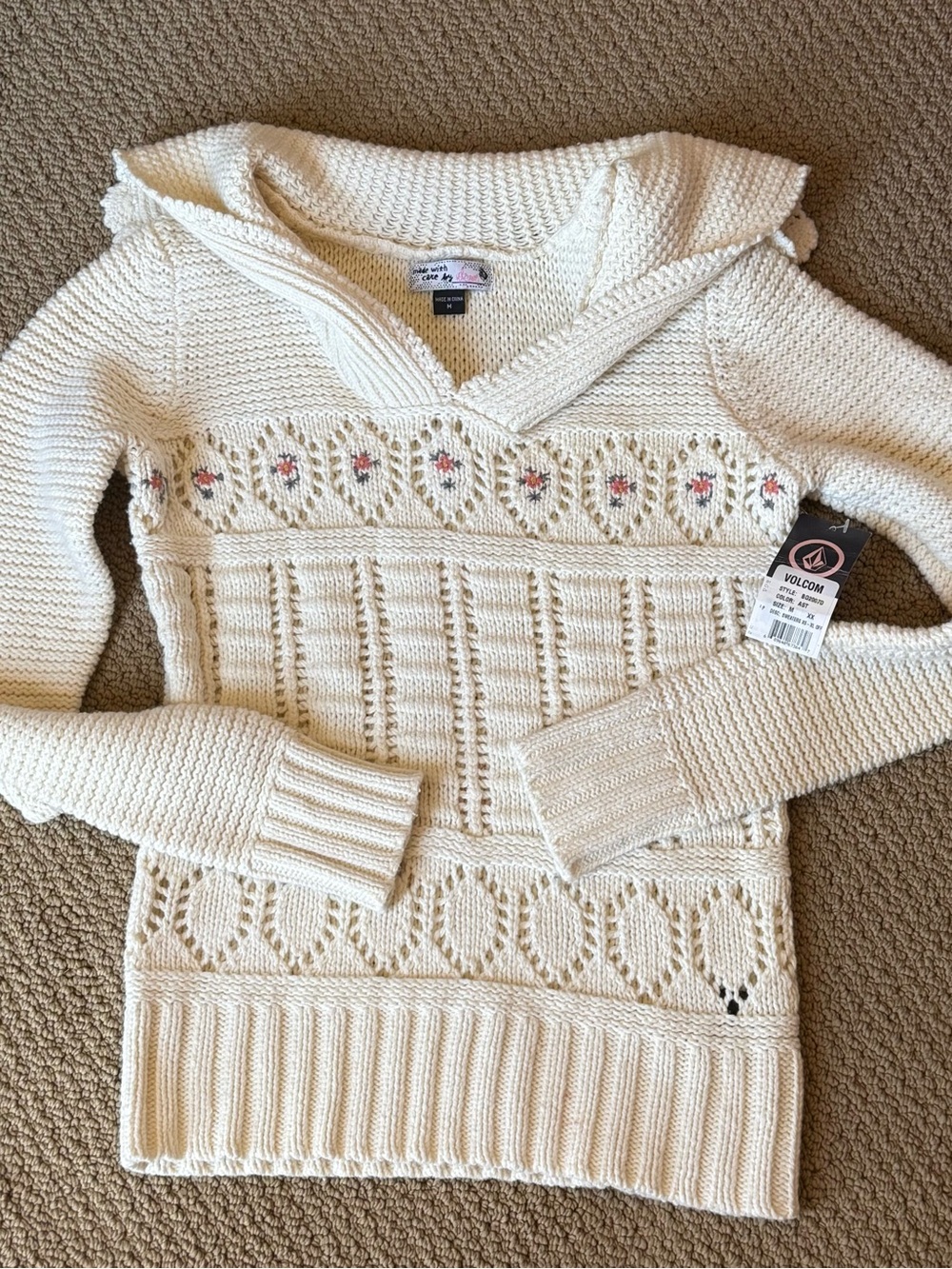 Volcom Cream Hooded Knit Sweater net vintage Y2K medium nwt